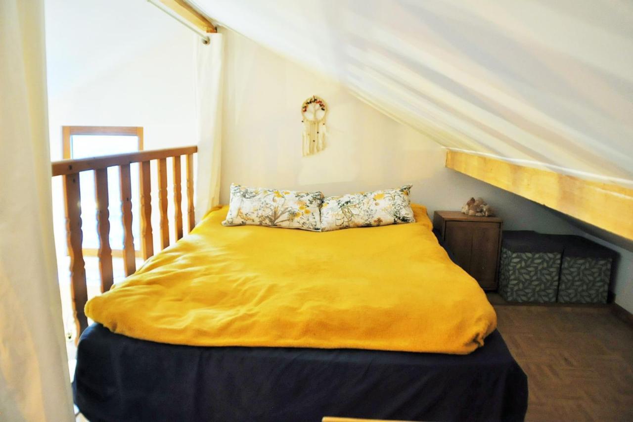 Cozy Mini House With Beautiful Views Apartment Eygliers Екстериор снимка