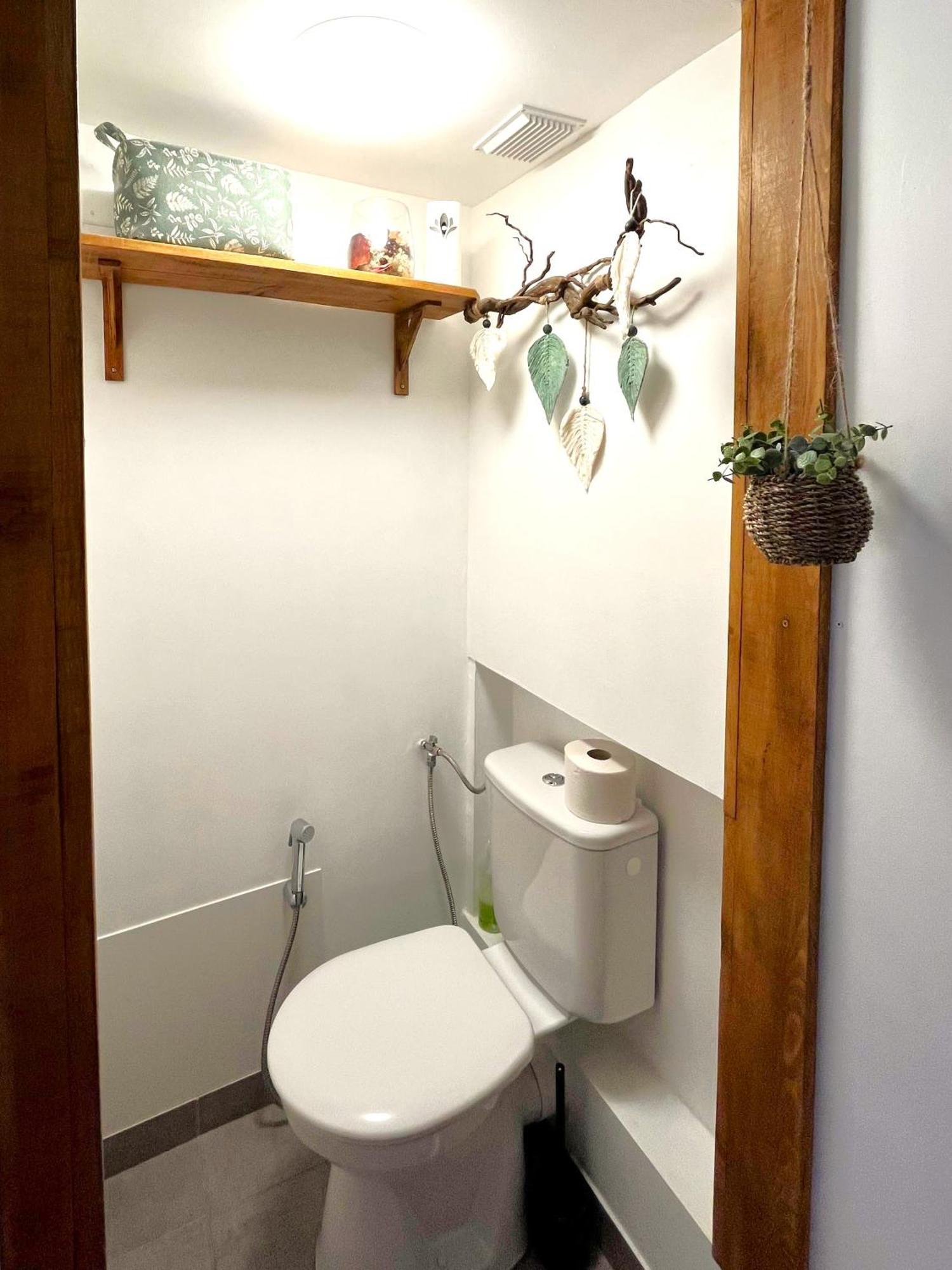 Cozy Mini House With Beautiful Views Apartment Eygliers Екстериор снимка